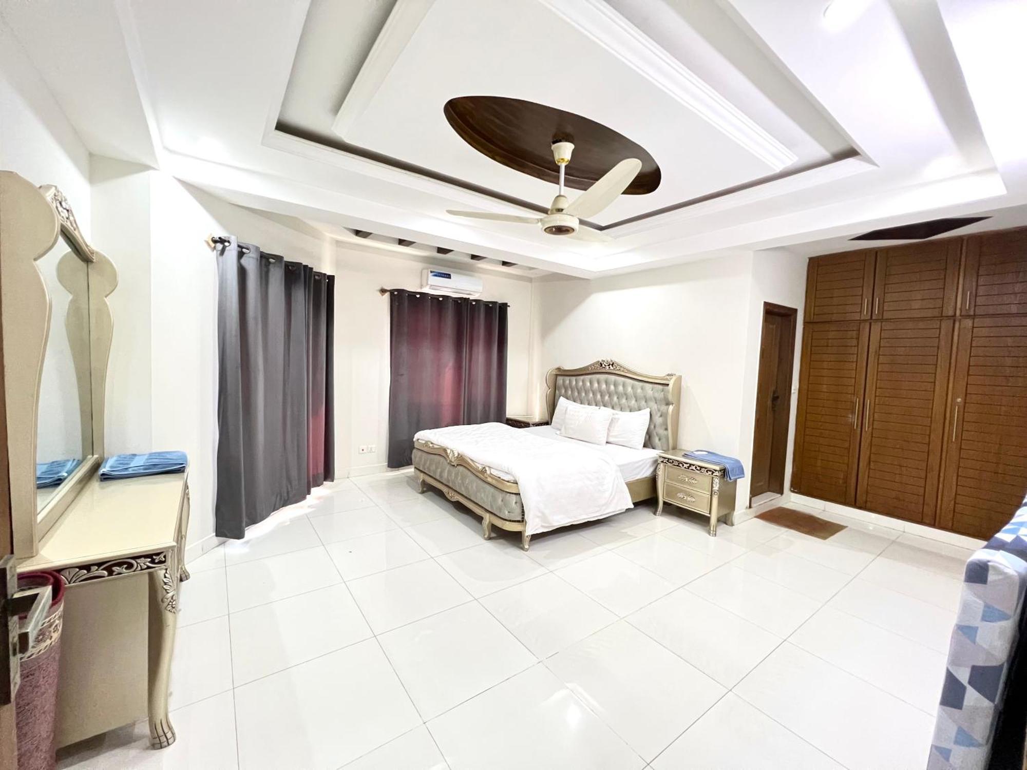 Luxury Apartment Hotel Ισλαμαμπάντ Εξωτερικό φωτογραφία