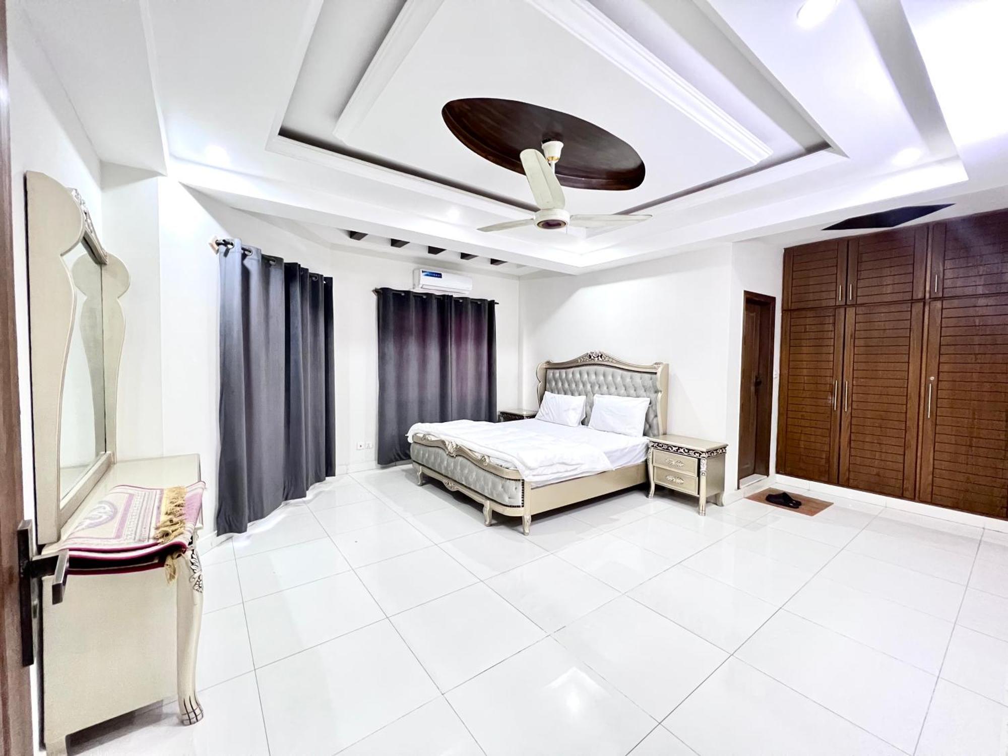 Luxury Apartment Hotel Ισλαμαμπάντ Εξωτερικό φωτογραφία