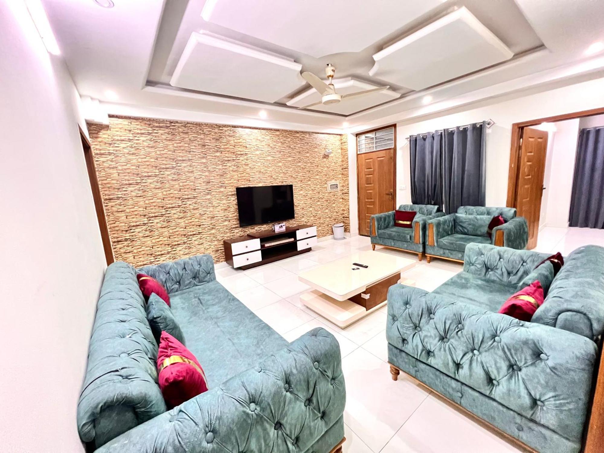 Luxury Apartment Hotel Ισλαμαμπάντ Εξωτερικό φωτογραφία