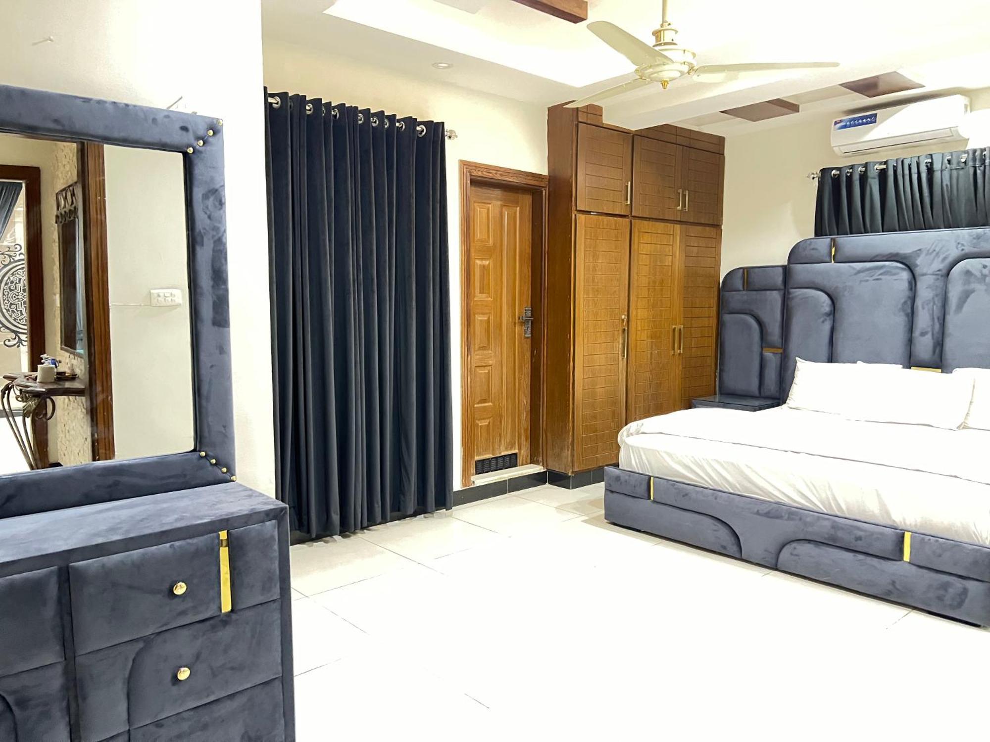 Luxury Apartment Hotel Ισλαμαμπάντ Εξωτερικό φωτογραφία